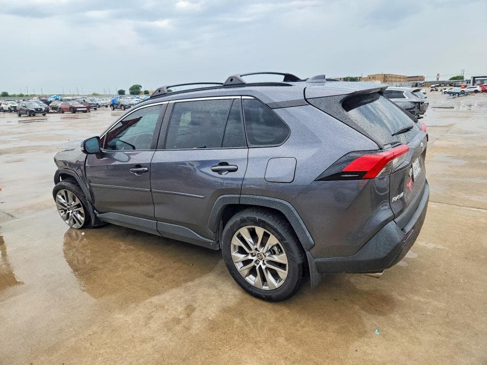 2021 TOYOTA RAV4 XLE PREMIUM 2