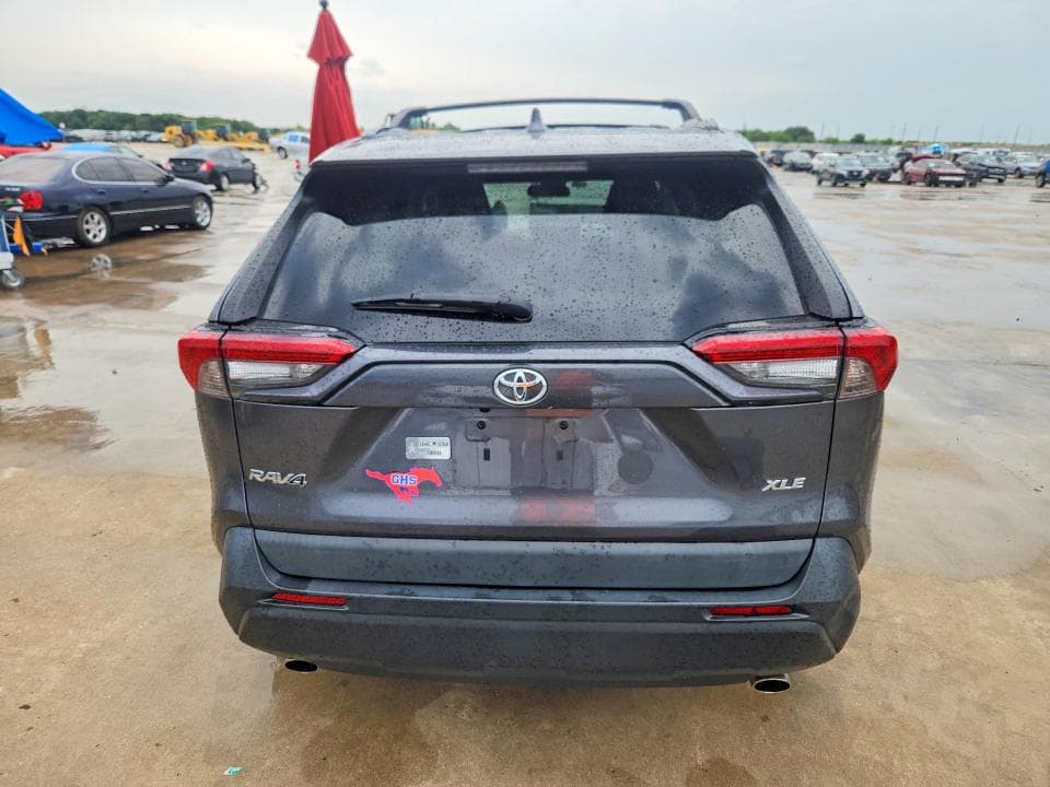 2021 TOYOTA RAV4 XLE PREMIUM 6