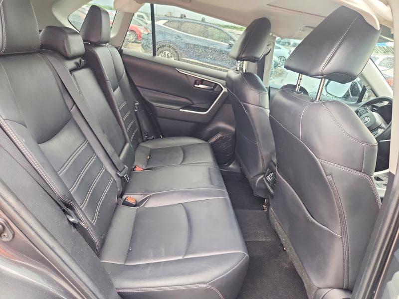 2021 TOYOTA RAV4 XLE PREMIUM 10