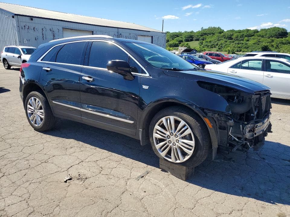 2017 CADILLAC XT5 PREMIUM LUXURY 4