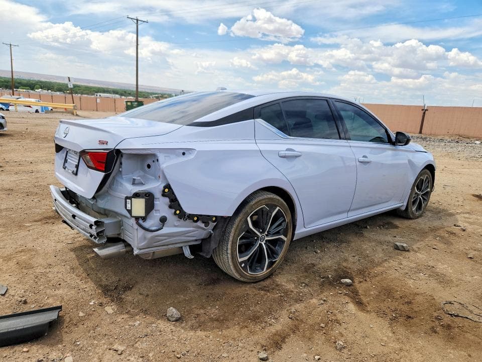 2024 NISSAN ALTIMA SR SR 3