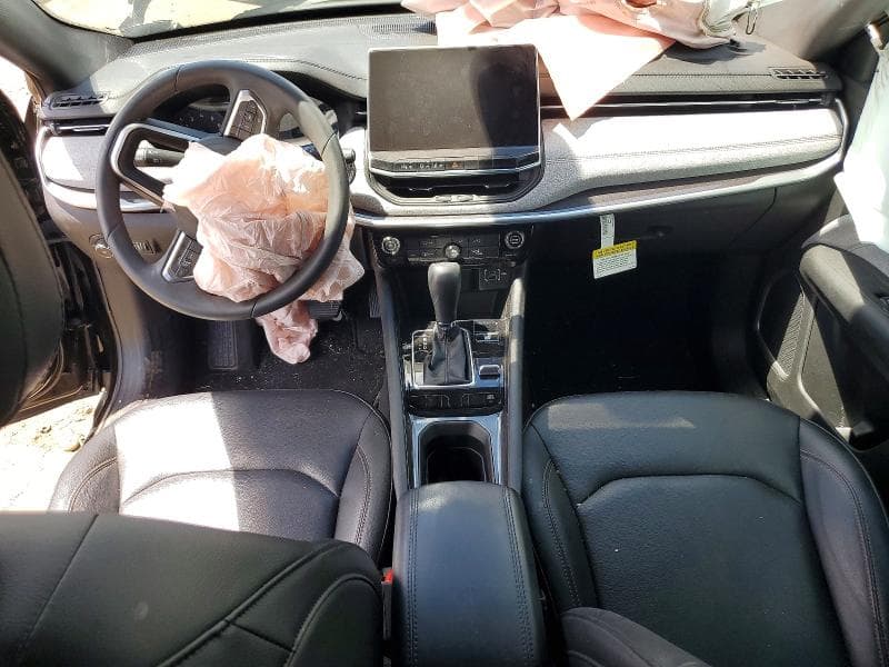 2023 JEEP COMPASS LATITUDE LUX LATITUDE LUX 8