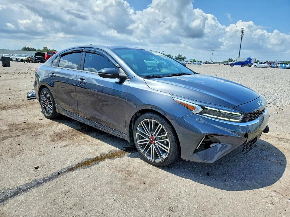 2024 KIA FORTE GT 4