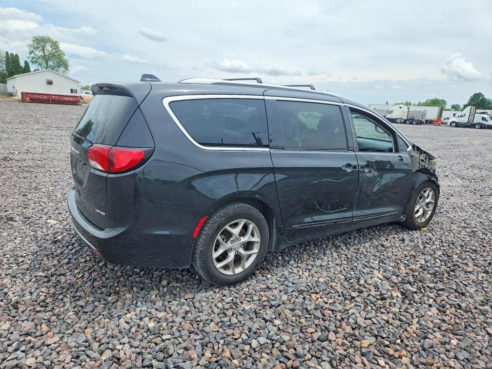 2019 CHRYSLER PACIFICA LIMITED LIMITED 3