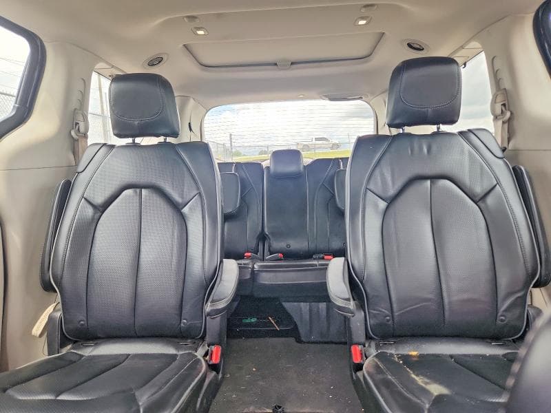 2019 CHRYSLER PACIFICA LIMITED LIMITED 10