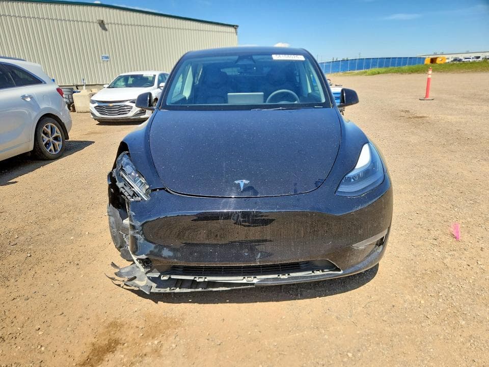 2023 TESLA MODEL Y 5