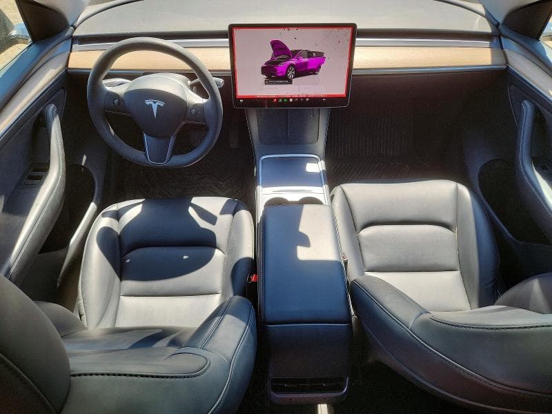 2023 TESLA MODEL Y 8