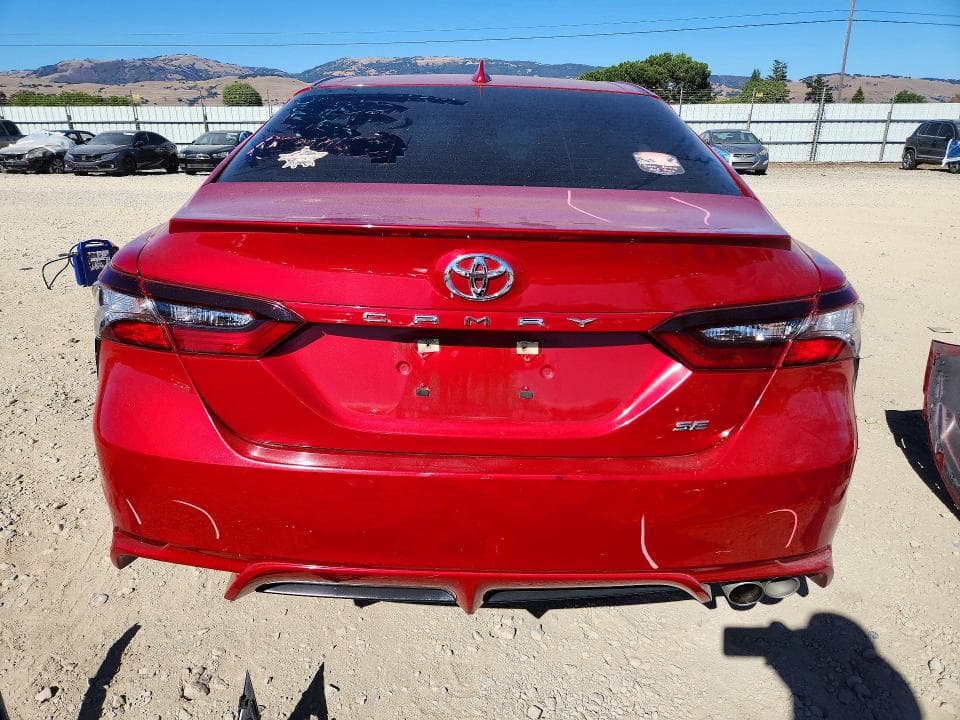 2021 TOYOTA CAMRY SE 6