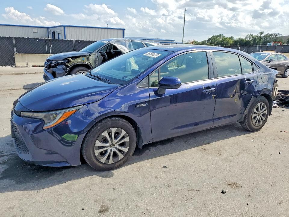 2020 TOYOTA COROLLA LE - 1