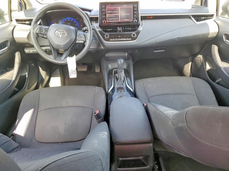 2020 TOYOTA COROLLA LE 8