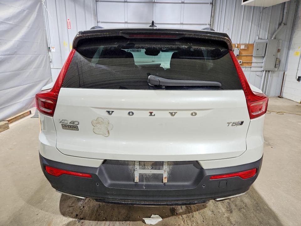 2019 VOLVO XC40 T5 R-DESIGN 6