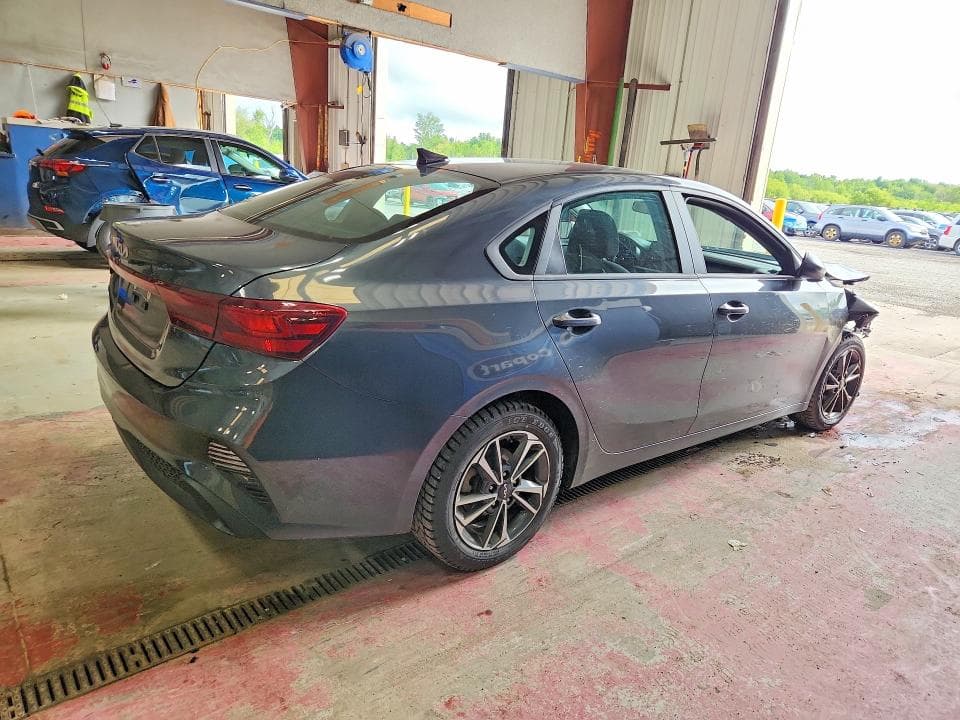 2023 KIA FORTE LXS 3