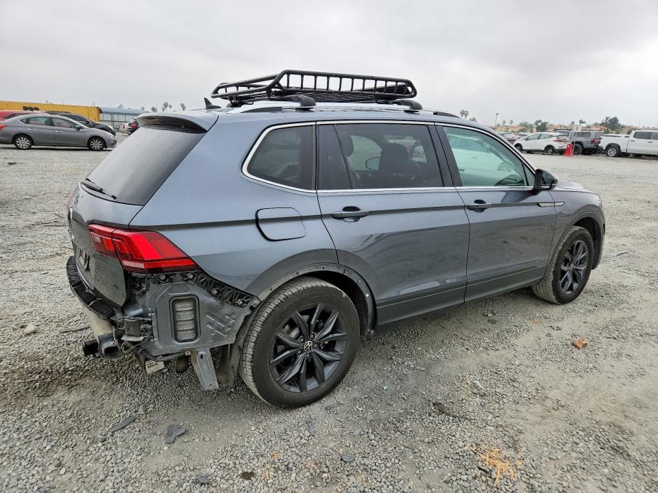 2024 VOLKSWAGEN TIGUAN SE 3