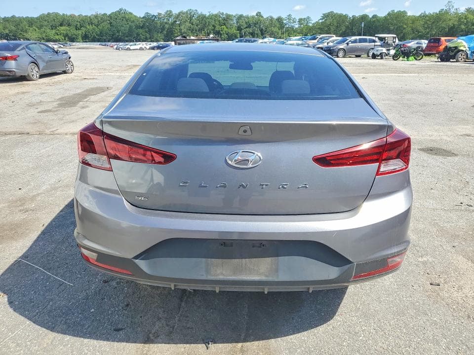 2019 HYUNDAI ELANTRA SE SE 6