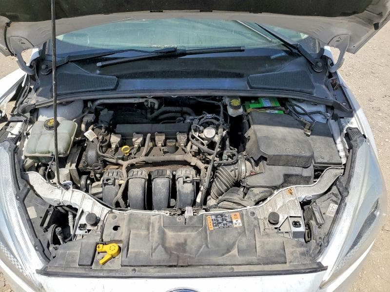 2017 FORD FOCUS SE 11