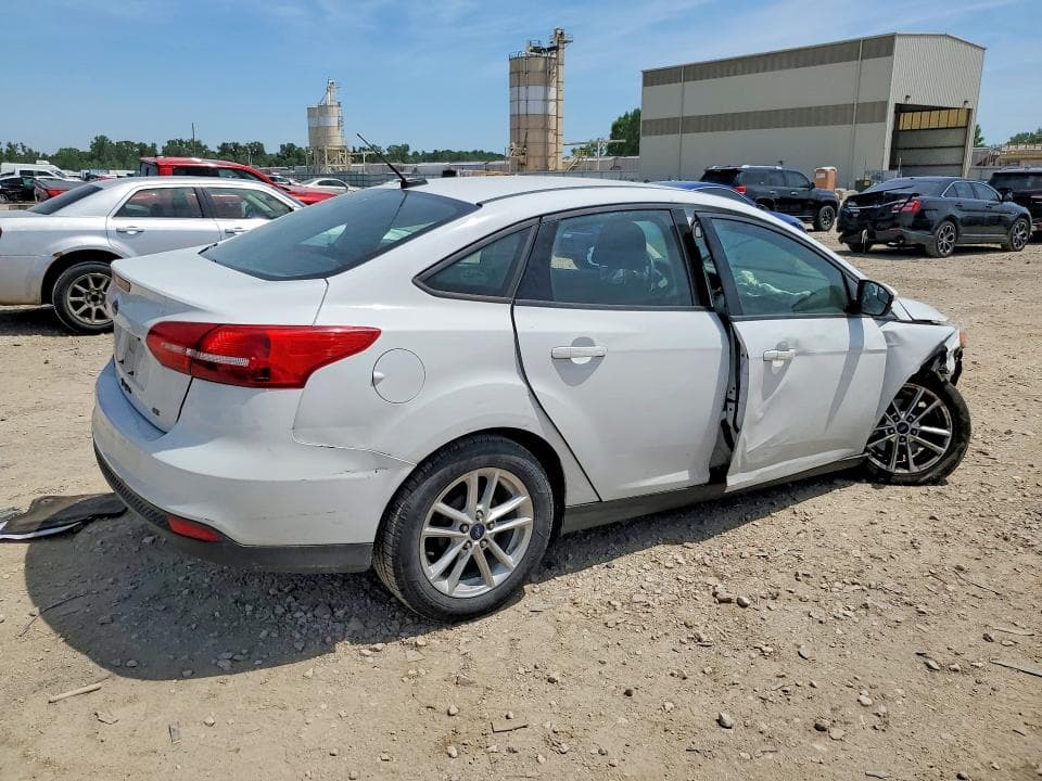2017 FORD FOCUS SE 3