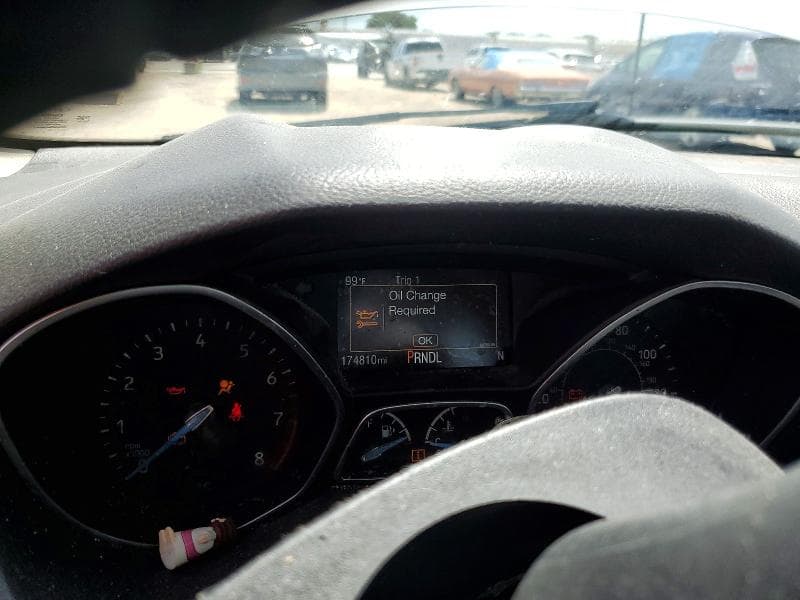 2017 FORD FOCUS SE 9