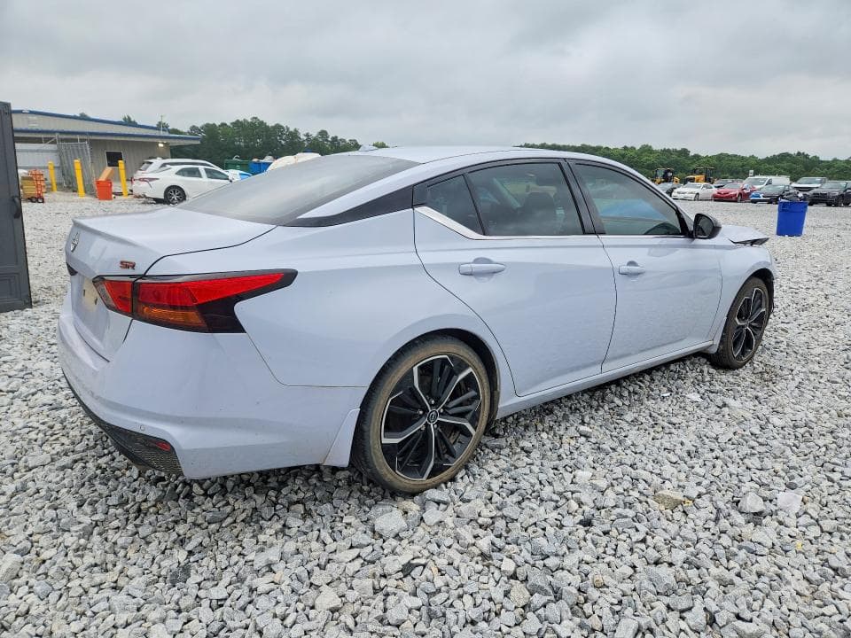 2024 NISSAN ALTIMA SR SR 3