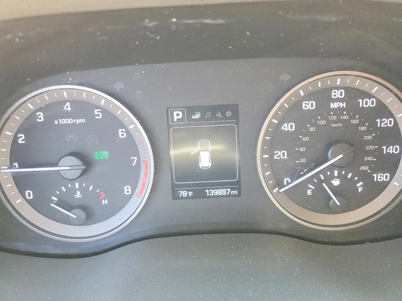 2017 HYUNDAI TUCSON SE 9