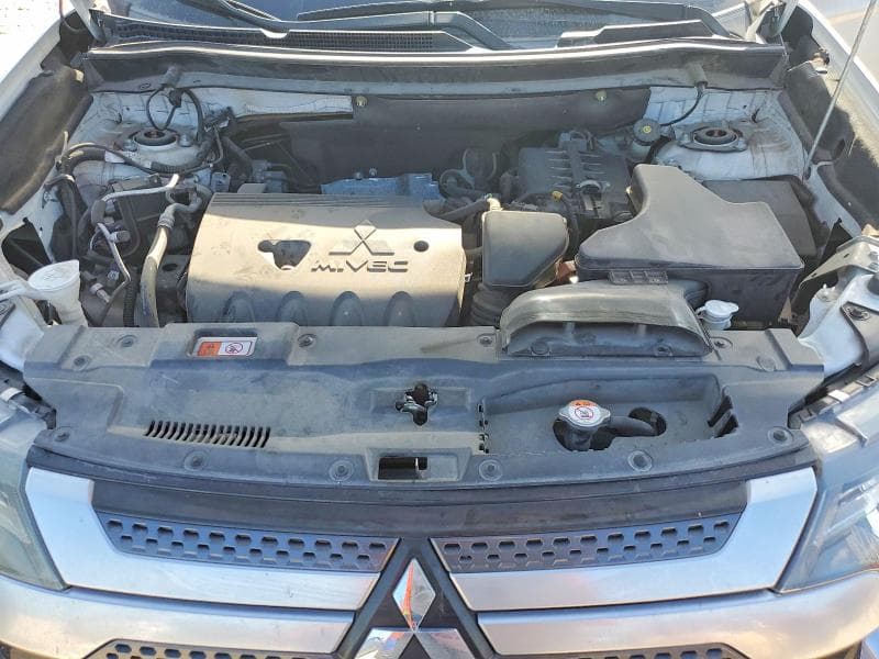 2020 MITSUBISHI OUTLANDER SE 11