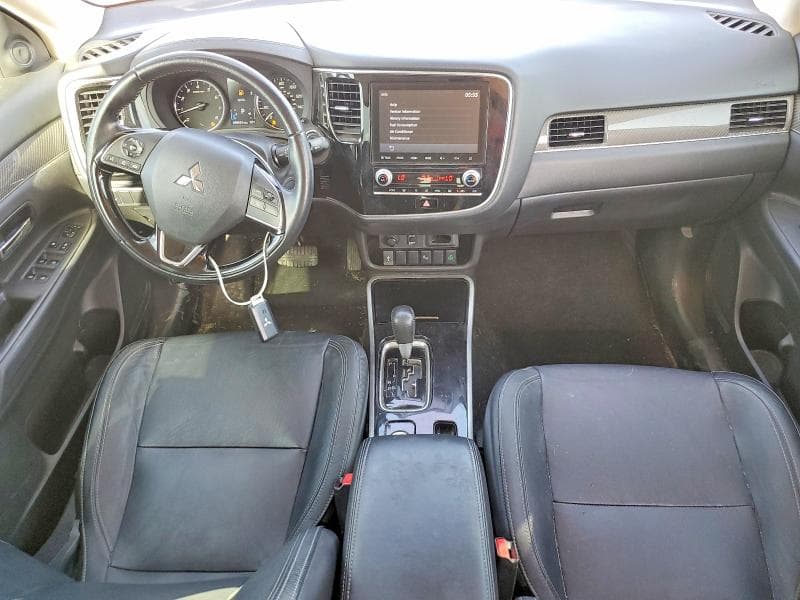 2020 MITSUBISHI OUTLANDER SE 8