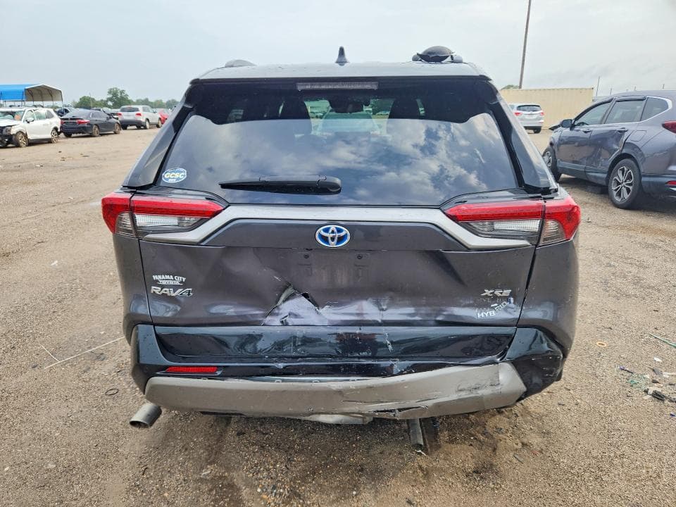 2024 TOYOTA RAV4 XSE 6
