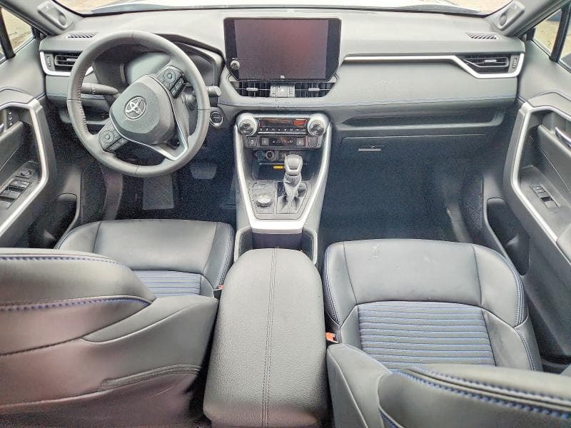 2024 TOYOTA RAV4 XSE 8