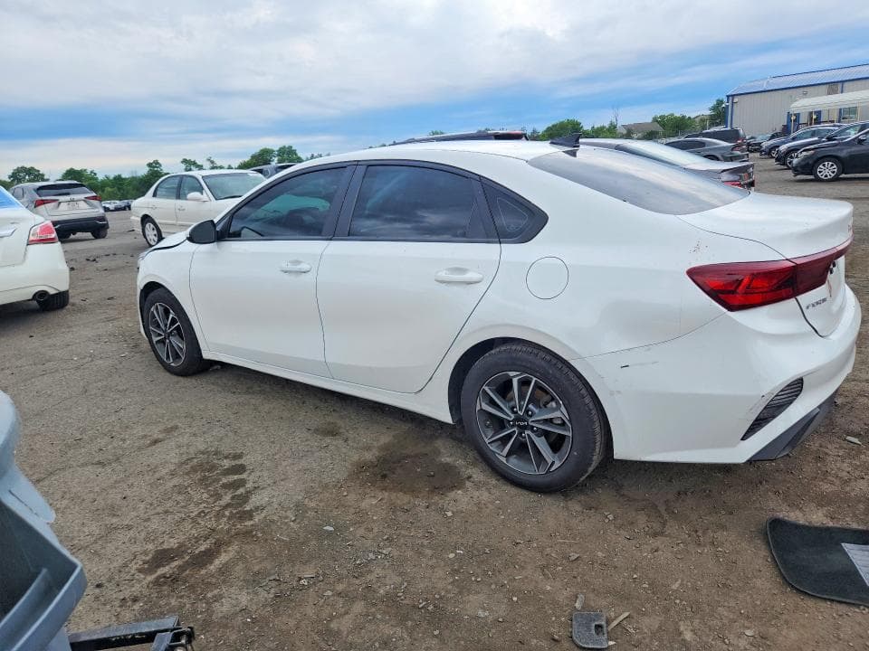 2023 KIA FORTE LXS 2