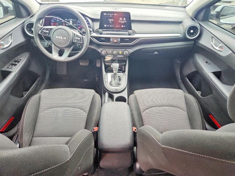 2023 KIA FORTE LXS 8