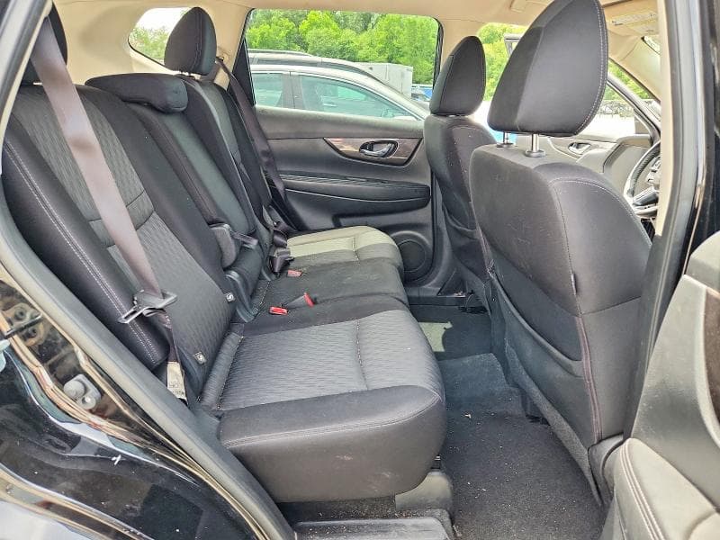 2019 NISSAN ROGUE SV 10