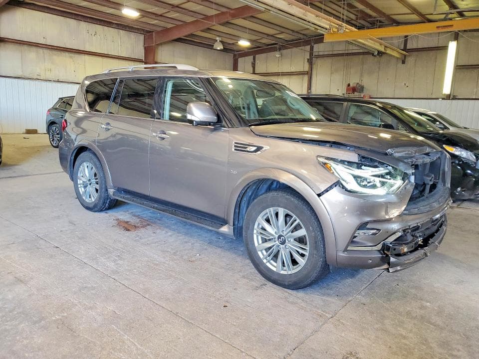 2019 INFINITI QX80 LUXE LUXE 4