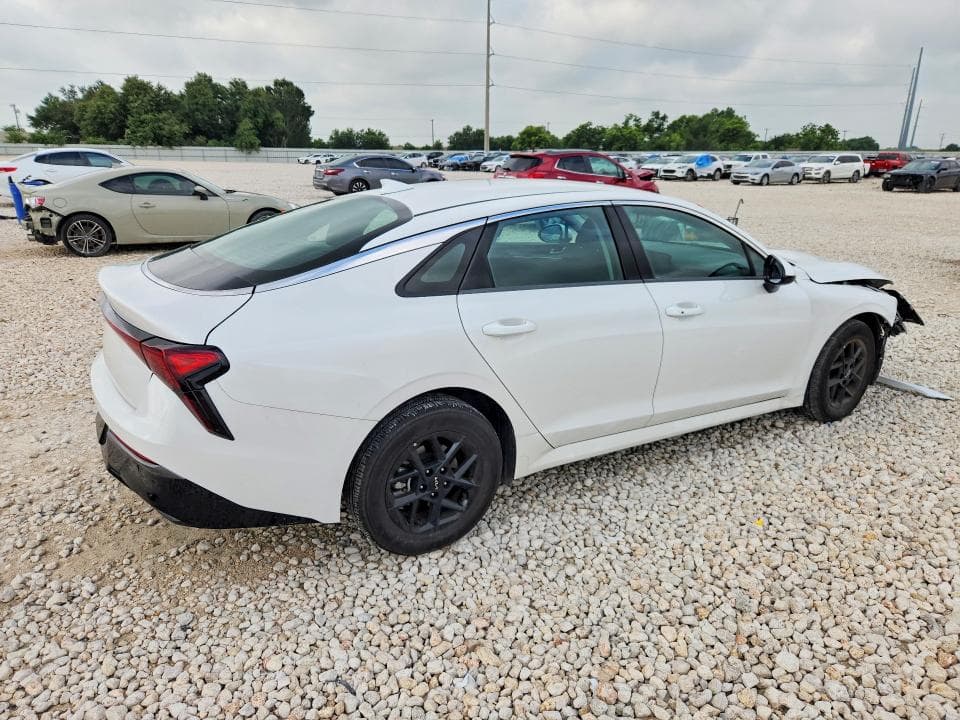 2025 KIA K5 LXS 3