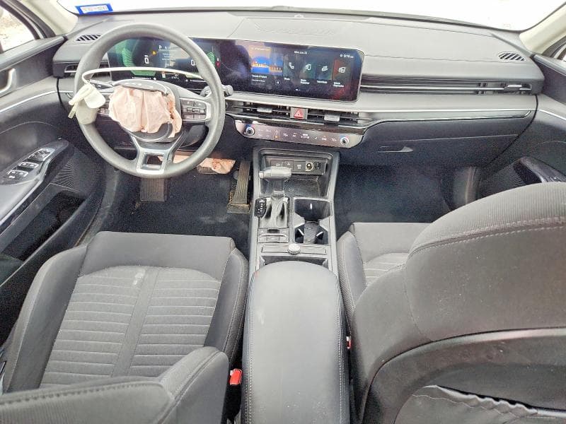 2025 KIA K5 LXS 8
