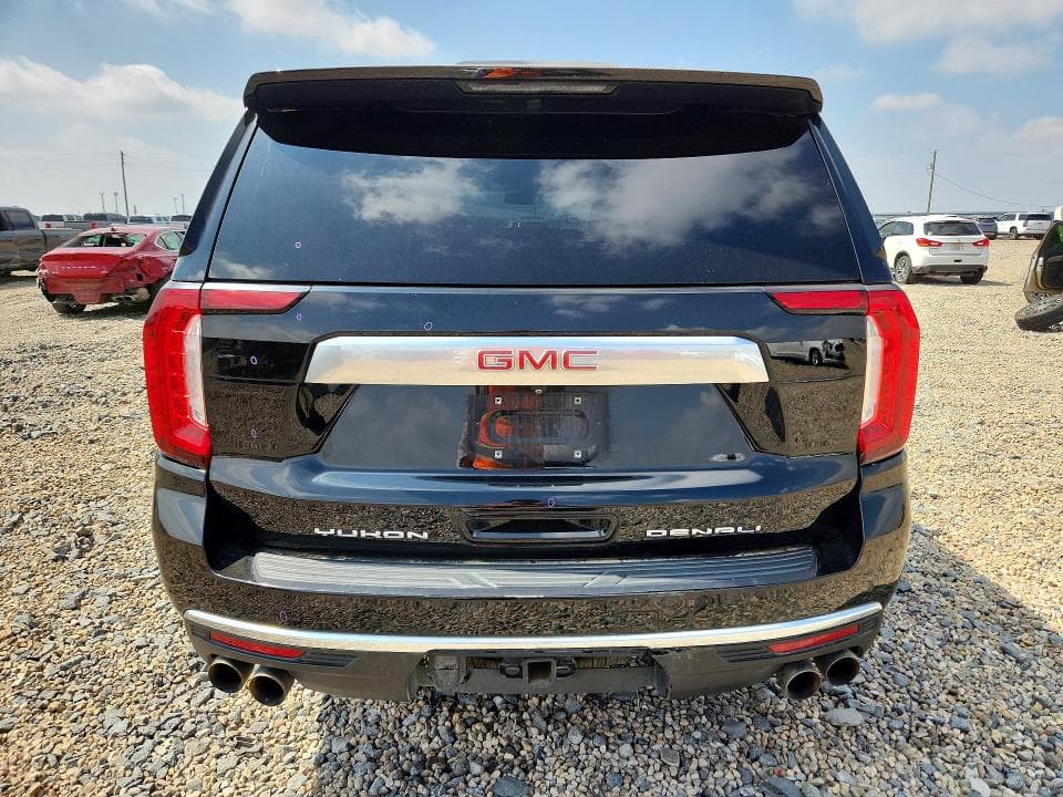 2021 GMC YUKON DENALI 6