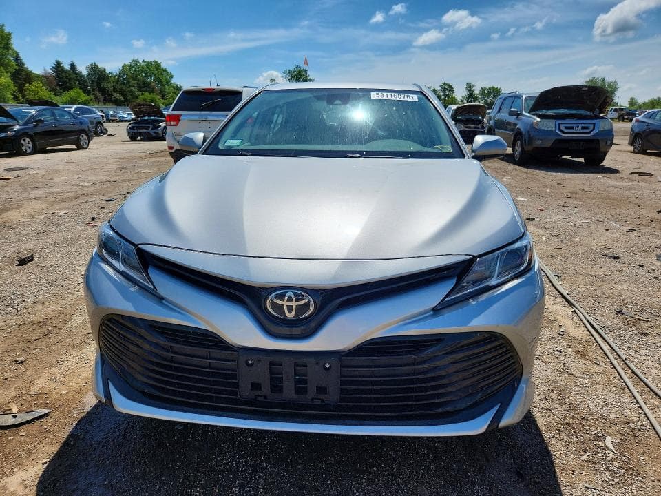 2019 TOYOTA CAMRY LE 5