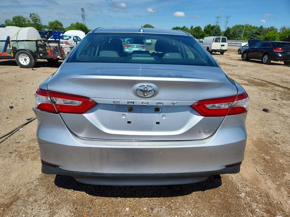 2019 TOYOTA CAMRY LE 6