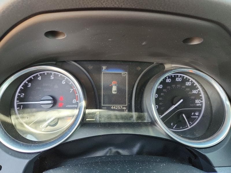 2019 TOYOTA CAMRY LE 9