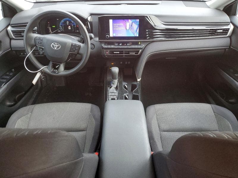 2025 TOYOTA CAMRY LE 8