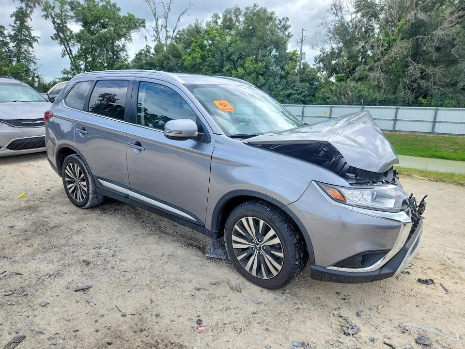 2020 MITSUBISHI OUTLANDER SE 4