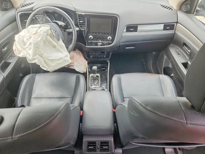 2020 MITSUBISHI OUTLANDER SE 8