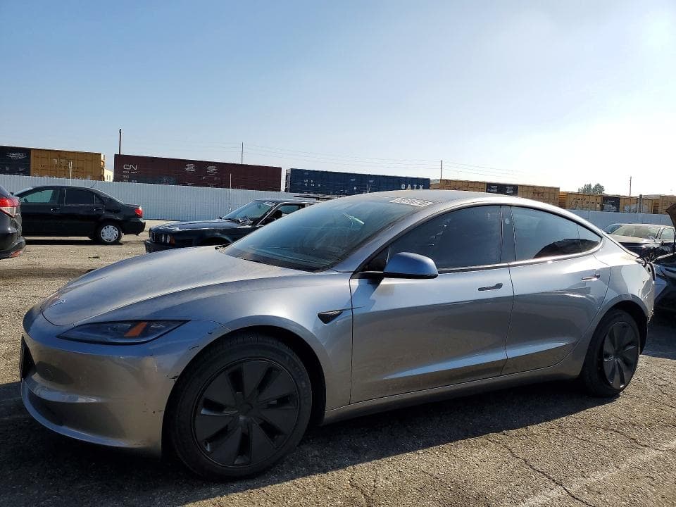 2025 TESLA MODEL 3 - 1