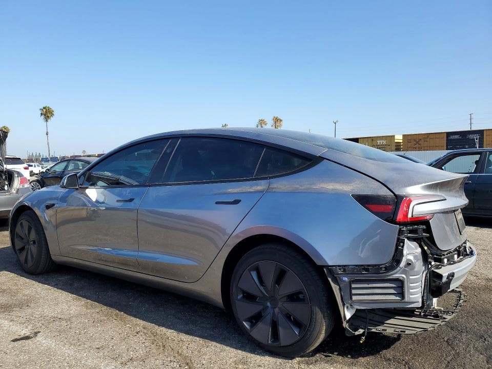 2025 TESLA MODEL 3 2