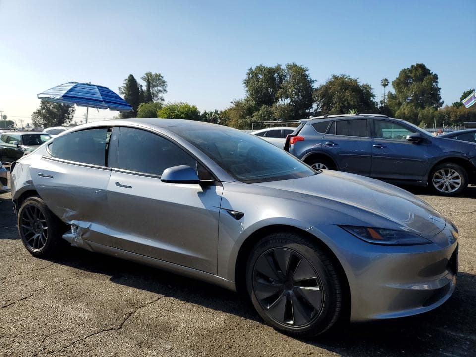 2025 TESLA MODEL 3 4