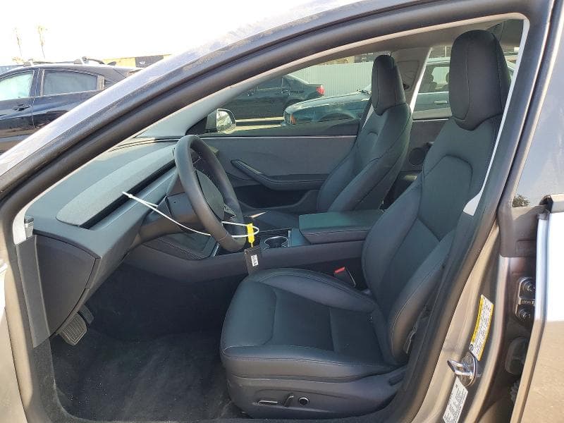 2025 TESLA MODEL 3 7
