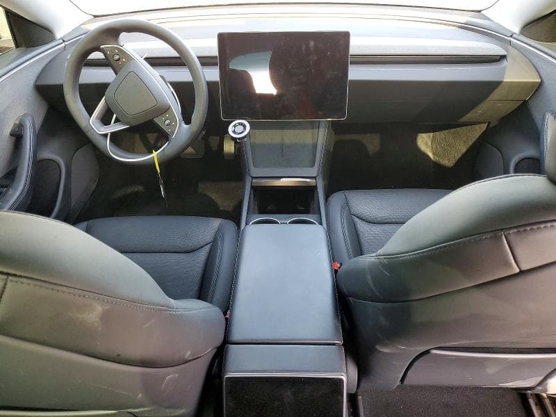 2025 TESLA MODEL 3 8