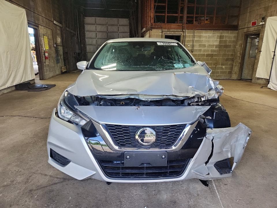 2021 NISSAN VERSA SV 5