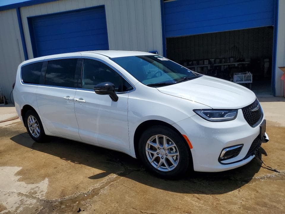 2026 CHRYSLER PACIFICA SELECT 4