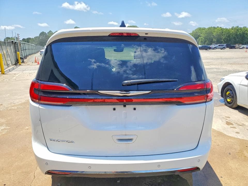 2026 CHRYSLER PACIFICA SELECT 6