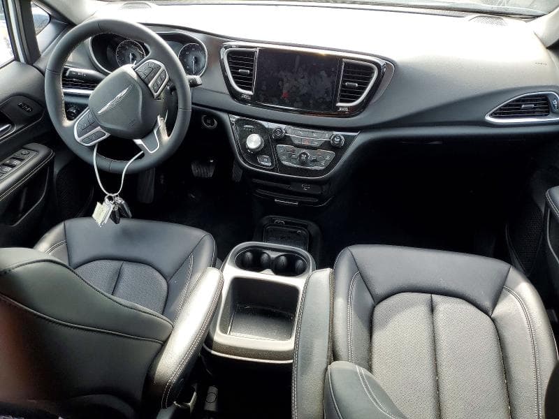 2026 CHRYSLER PACIFICA SELECT 8