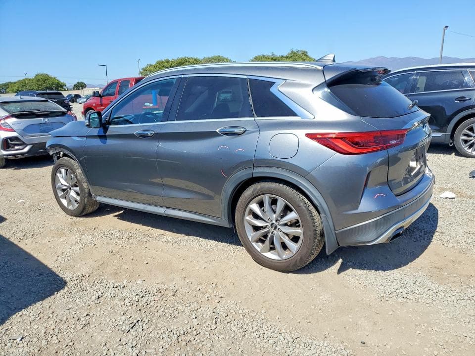 2019 INFINITI QX50 LUXE 2